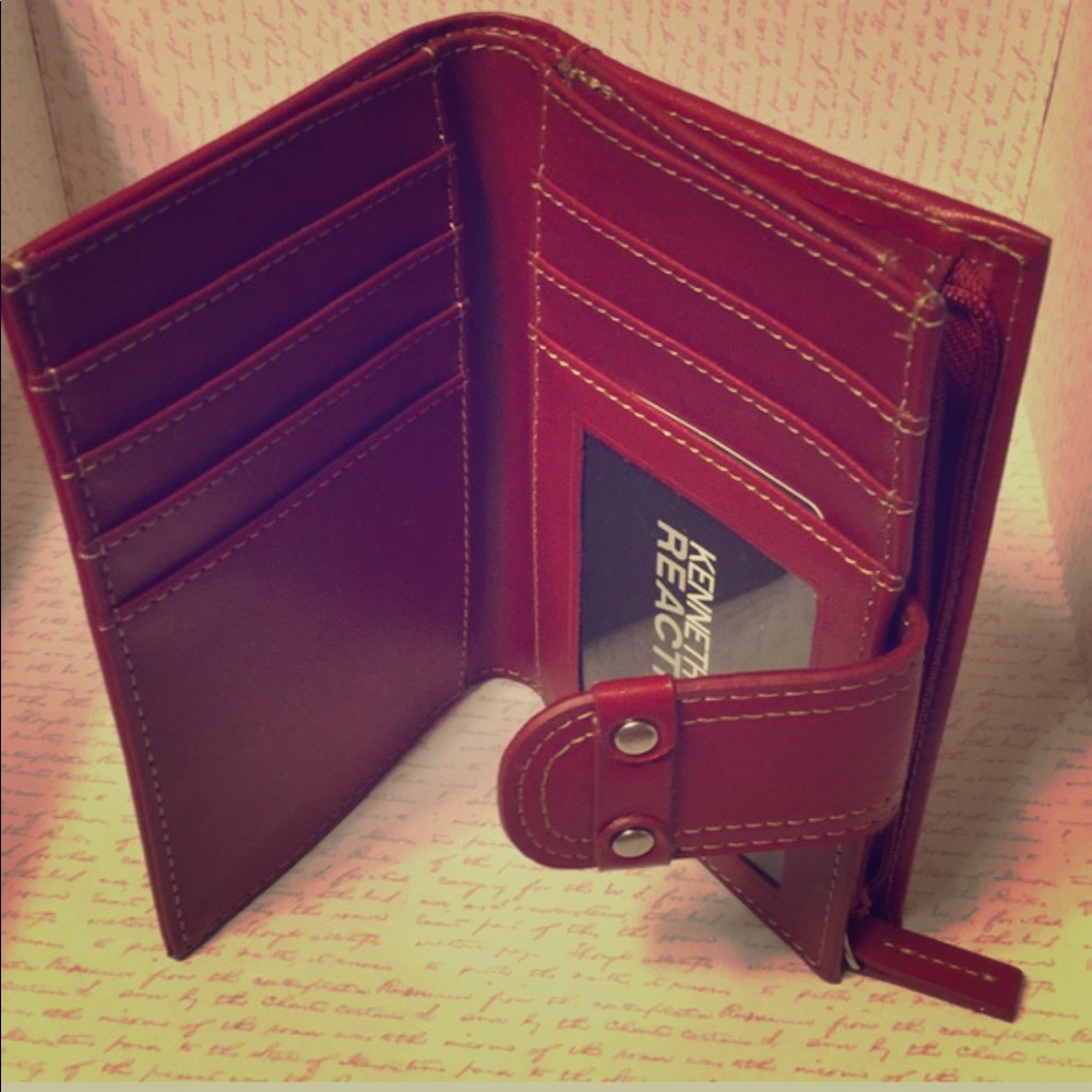Red leather wallet Kenneth Cole reaction